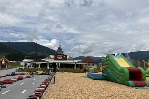 Bobová dráha ve Flachau (Lucky Flitzer Alpine Coaster) - Spielpark s restaurací